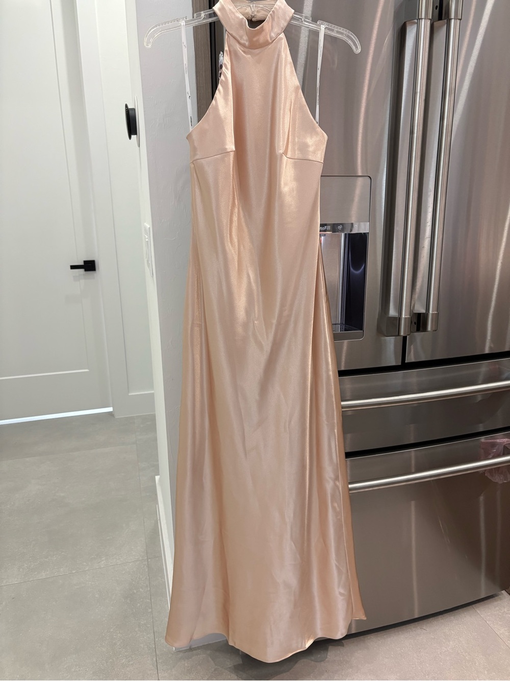 Elegant Satin Halter Evening Dress in Champagne